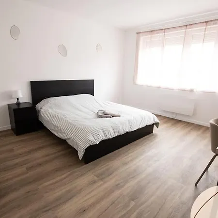 Chez Jean Hyper Centre 4 Wifi 8 Pers